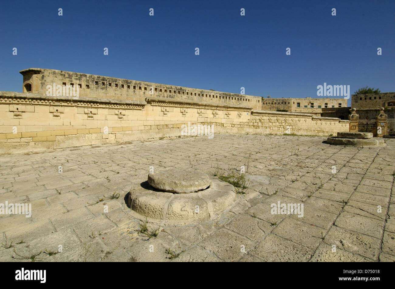 Bastion fort design hi-res stock photography and images - Alamy