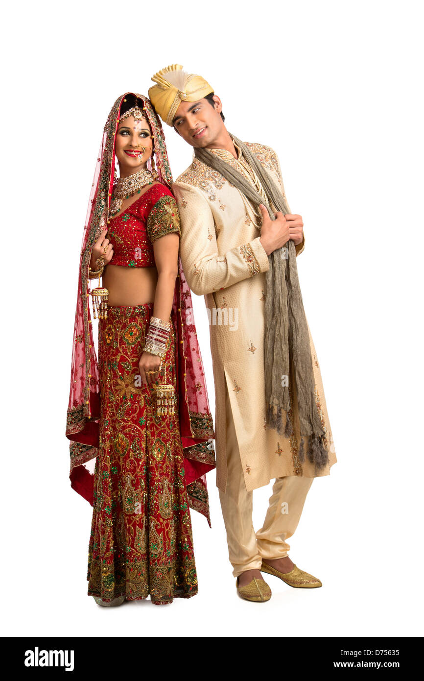 49 Dulha dulhan ideas | indian wedding photography couples, indian wedding  couple photography, indian wedding poses