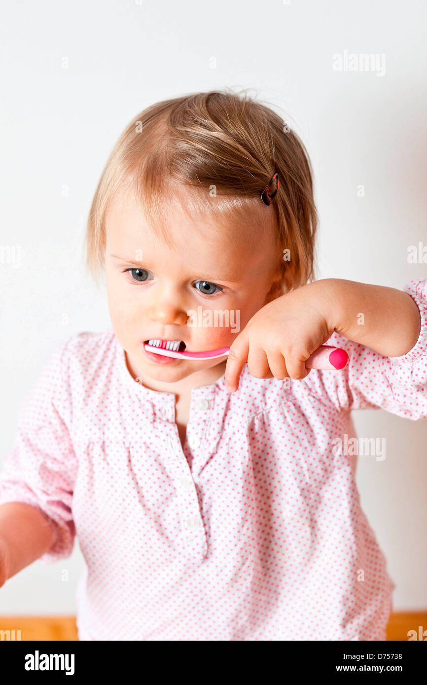 18 month old brushing teeth