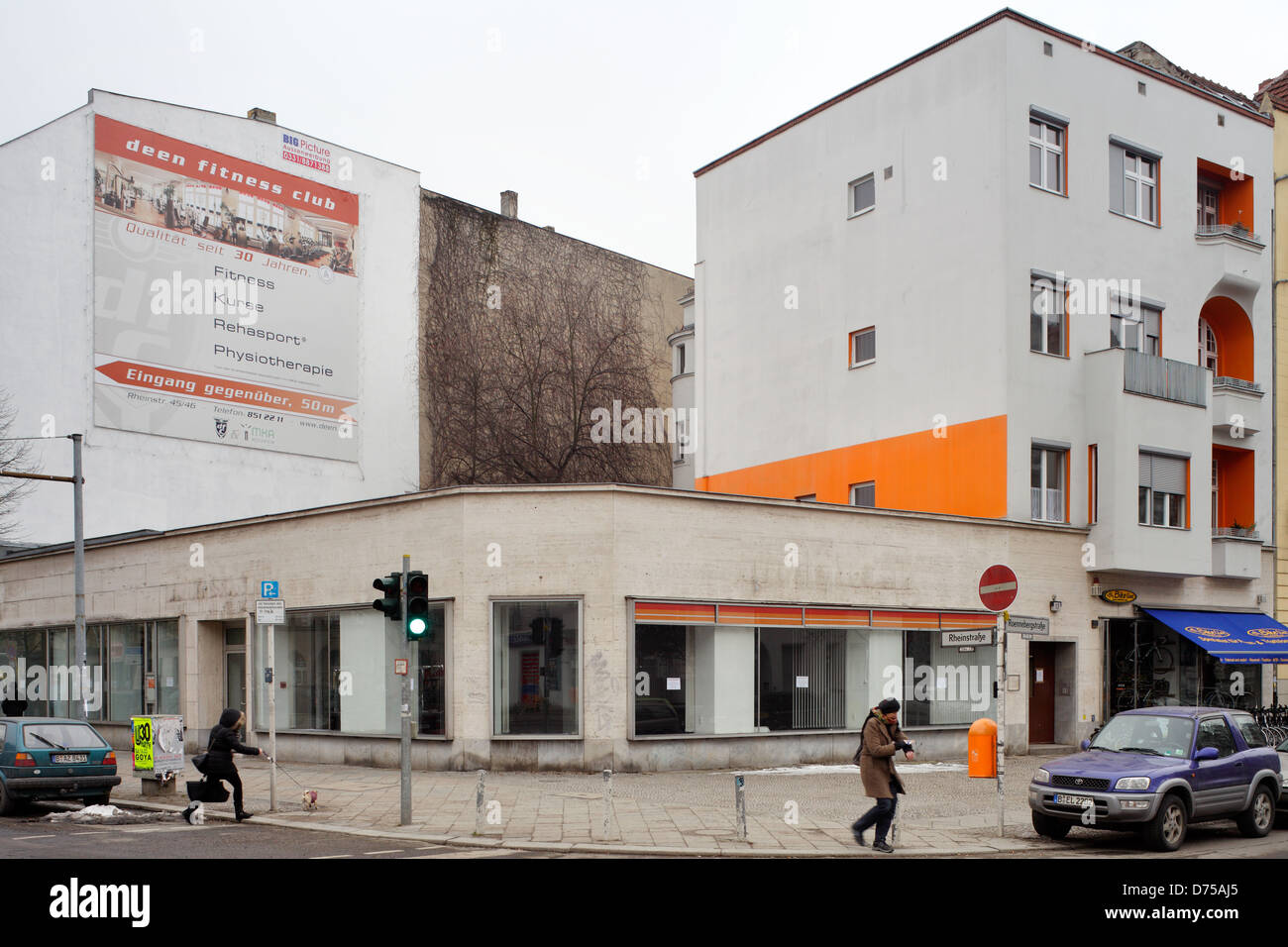 Berlin, Germany, low-rise building in the corner Roennebergstrasse Rhine Street Stock Photo