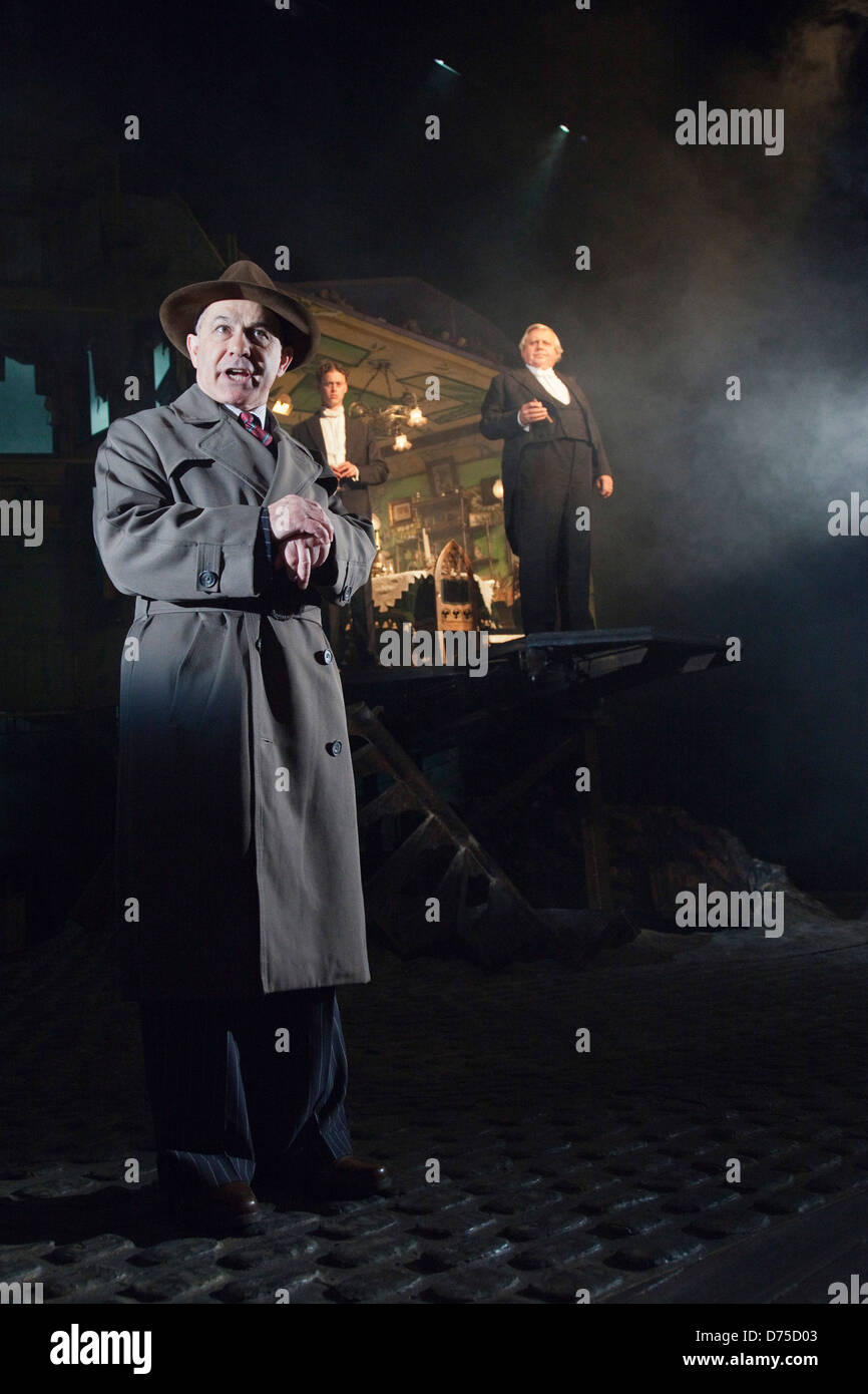 An Inspector Calls - Stage Play at the Novello Theatre directed by Stephen Daldry. Nicholas Woodeson as the Inspector. Stock Photo