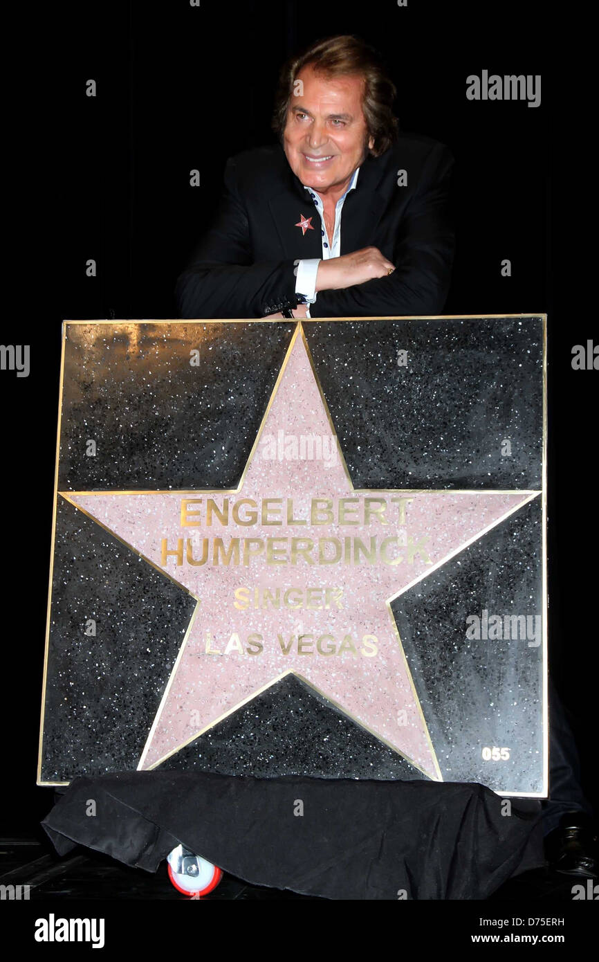 Engelbert Humperdinck singer honoured with a celebrity star on the 'Las  Vegas Walk Of Stars', held at the Paris Las Vegas Hotel Stock Photo - Alamy