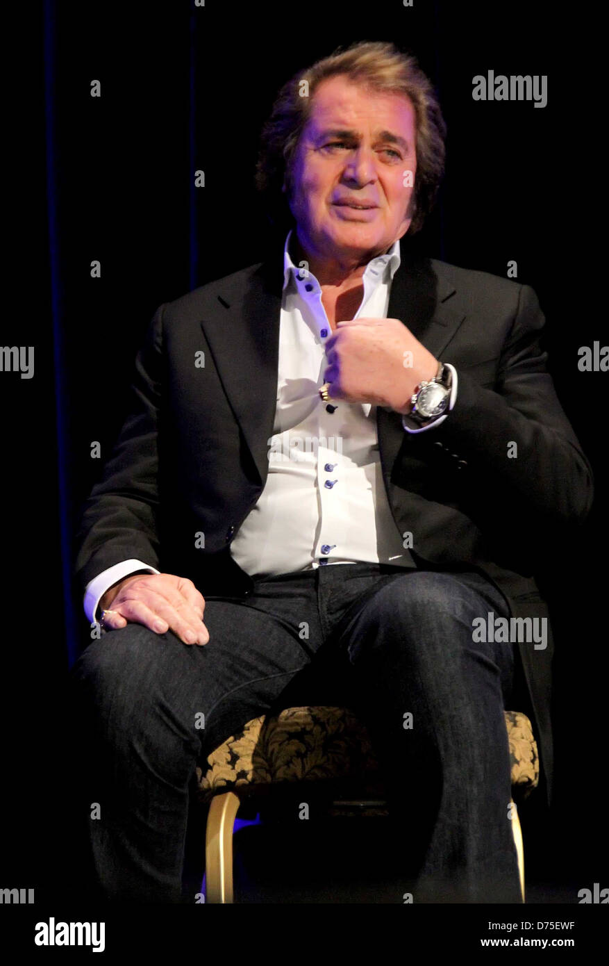 Engelbert Humperdinck singer honoured with a celebrity star on the ‘Las