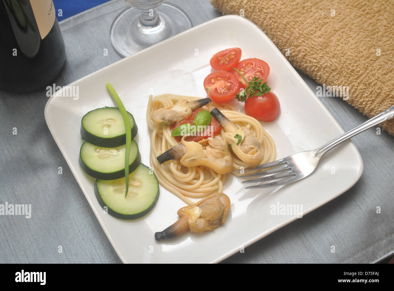 Whole Clams with Pasta and Vegetables Stock Photo Alamy