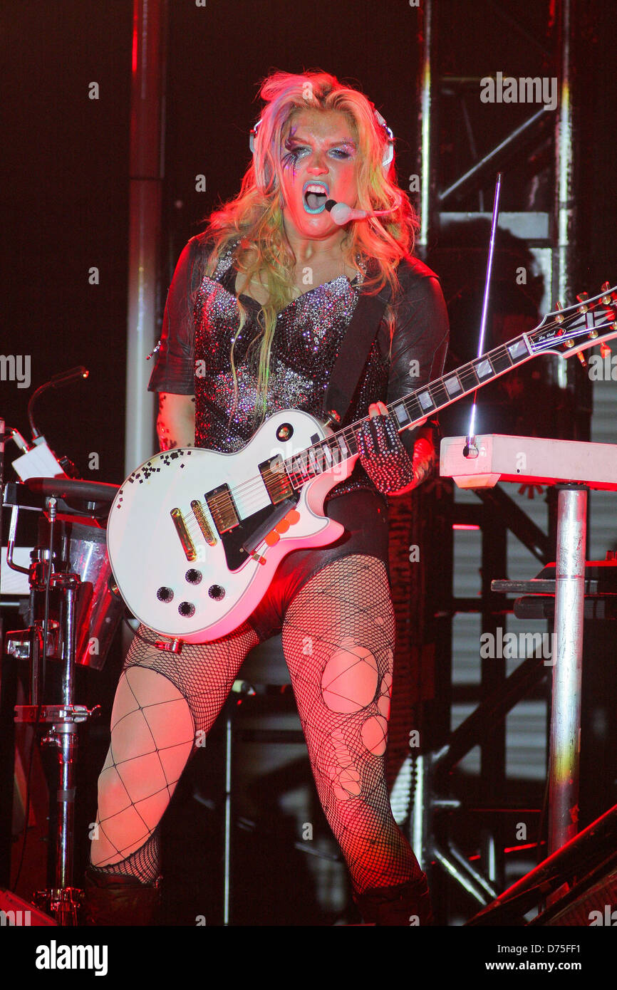 Ke$ha aka Kesha performs during the Get $leazy Tour at the Klipsch ...