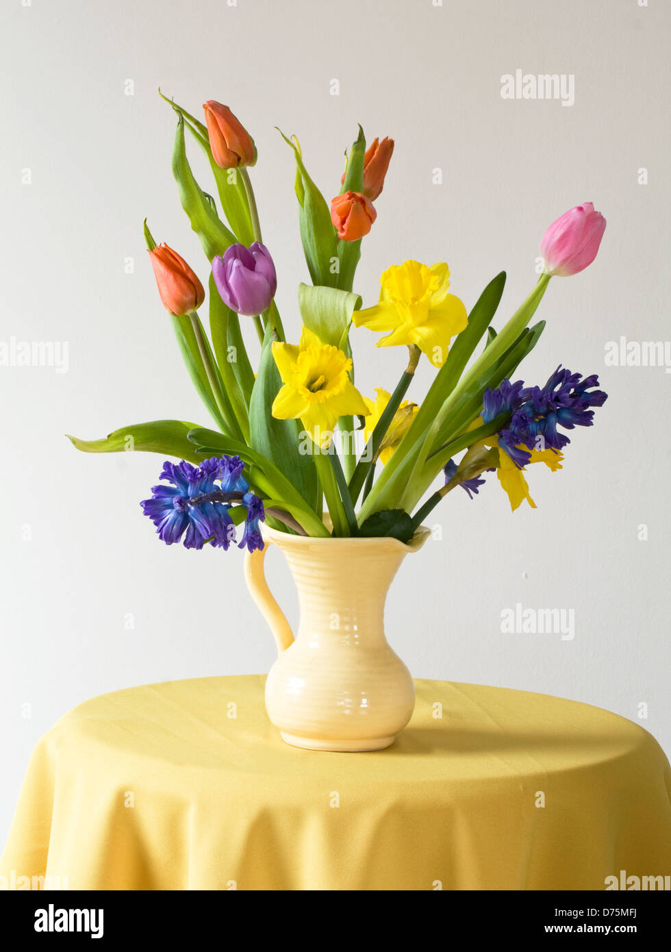 Daffodils and hyacinths spring hires stock photography and images Alamy