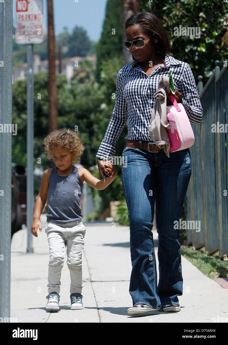 Halle Berrys Daughter High Resolution Stock Photography And Images Alamy Halle Berrys Daughter High Resolution Stock Photography And Images Alamy