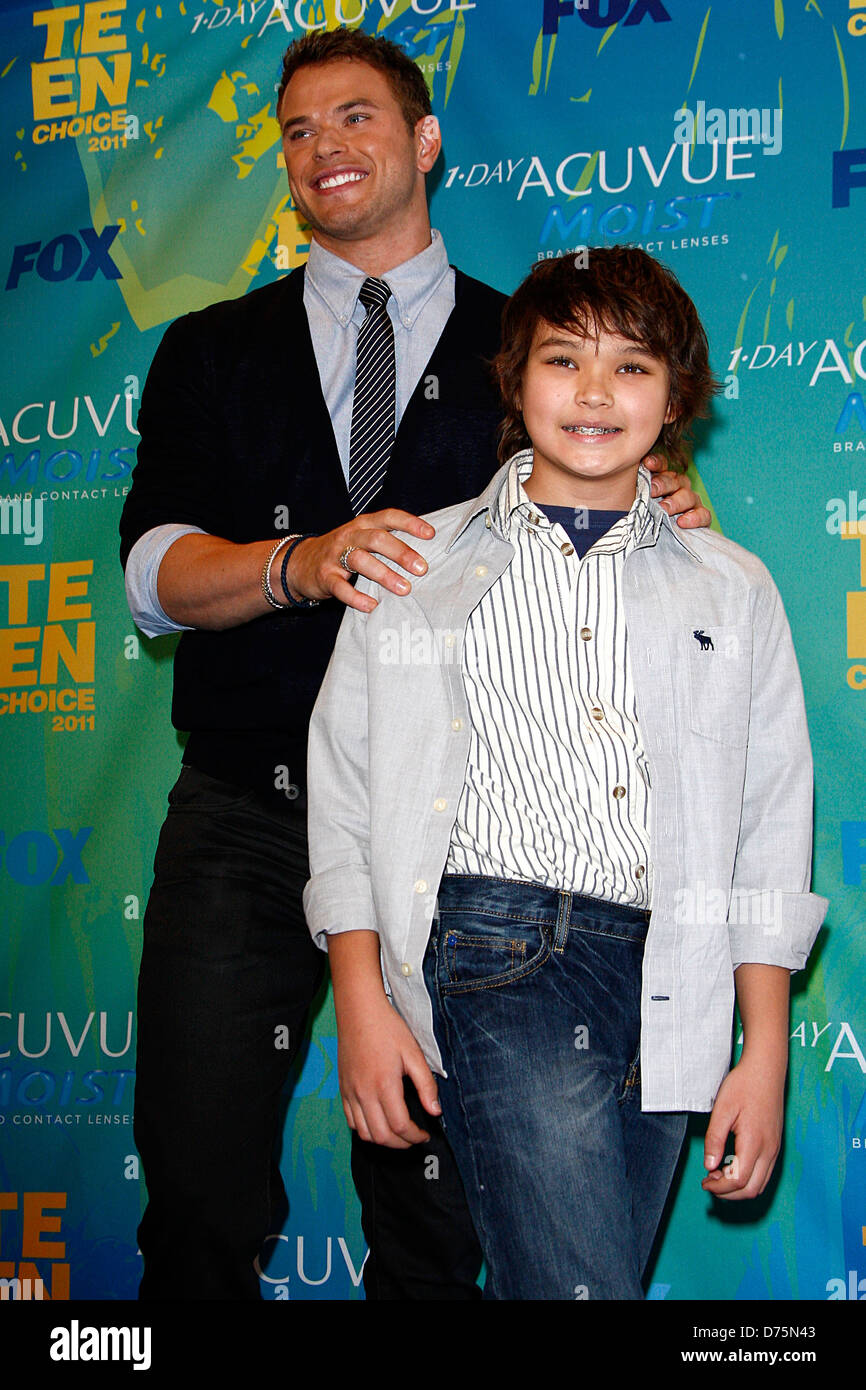 Kellan Lutz And His Brother High Resolution Stock Photography And Images Alamy