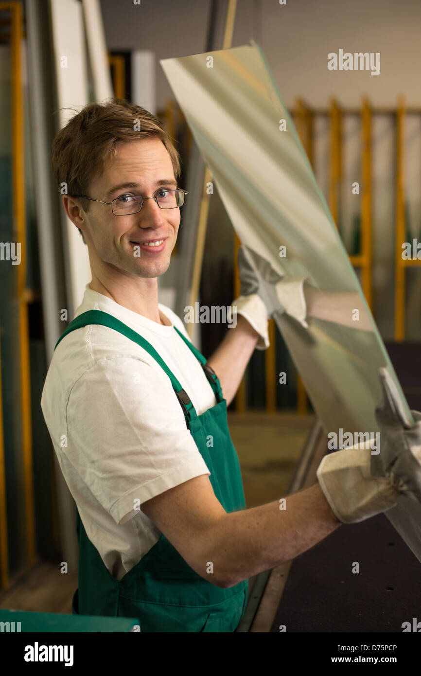 Warehouse handling hires stock photography and images Alamy