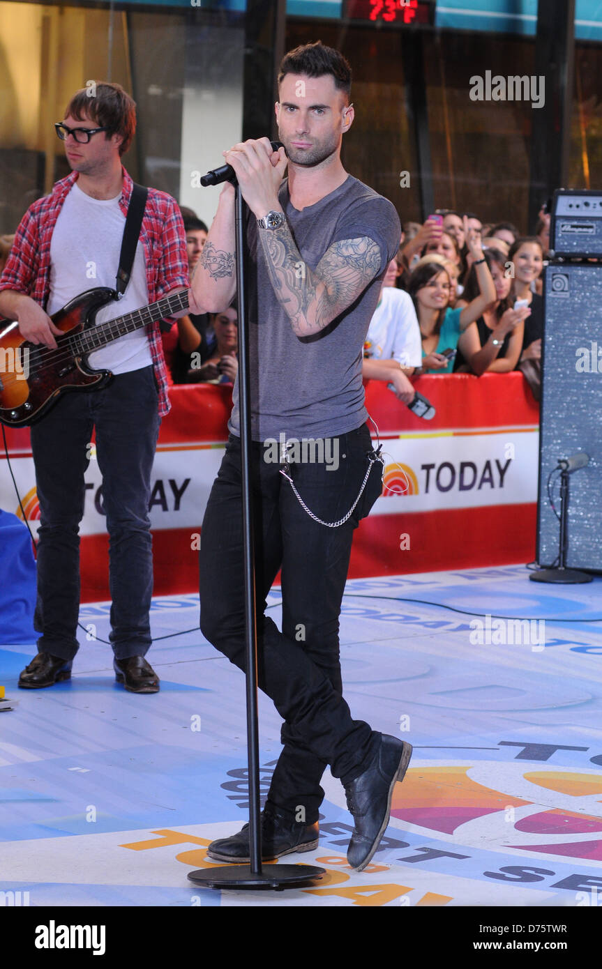 Adam Levine Maroon 5 Performing Live At Rockefeller Center As Part Of 