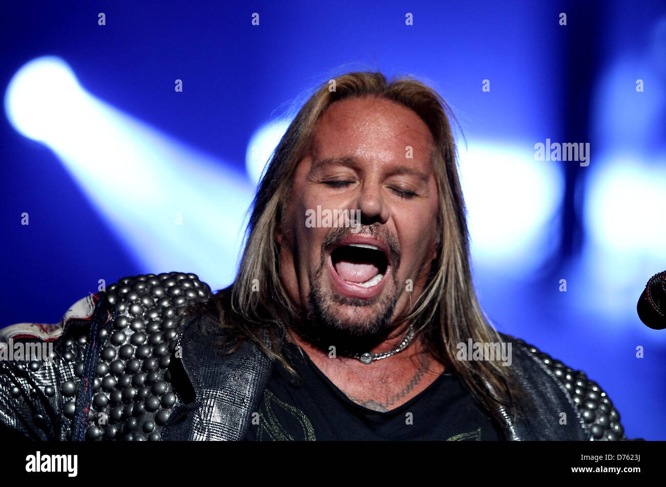 vince-neil-motley-crue-in-sin-city-at-the-joint-inside-the-hard-rock