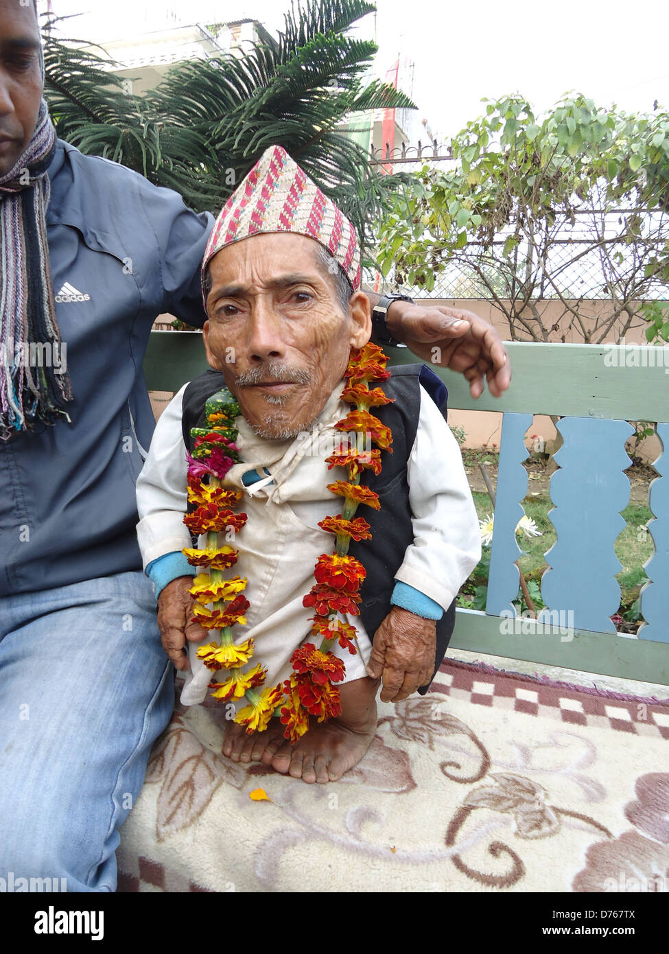 Odds Shorten For New Worlds Smallest Man A 72 Year Old Nepali Has Made 