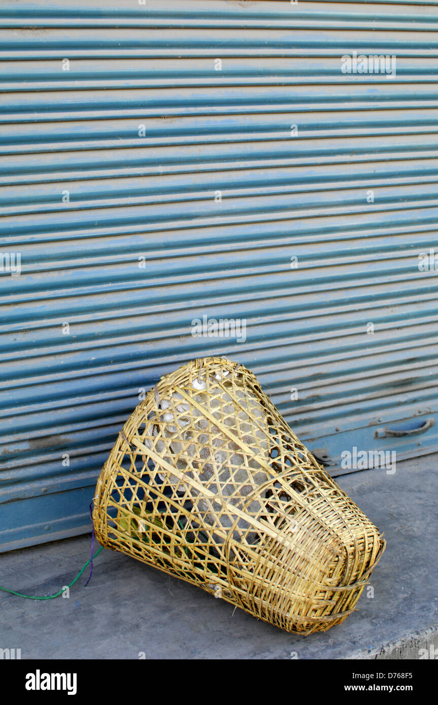 Traditional nepalese baskets hires stock photography and images Alamy
