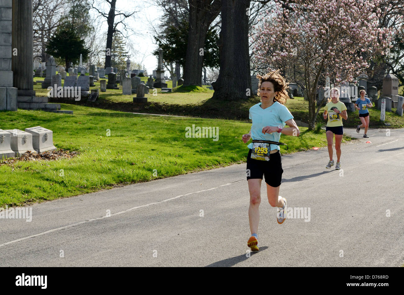 Half Marathon runner races in Rochester, NY Stock Photo Alamy