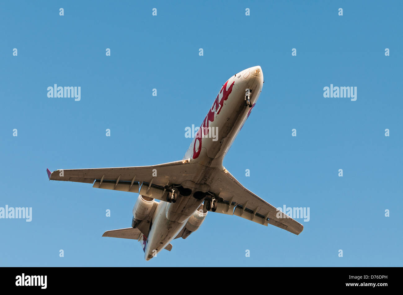 Air canada jazz hi-res stock photography and images - Alamy