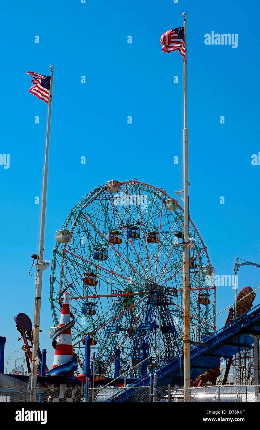 Luna park coney island ride hi-res stock photography and images - Alamy