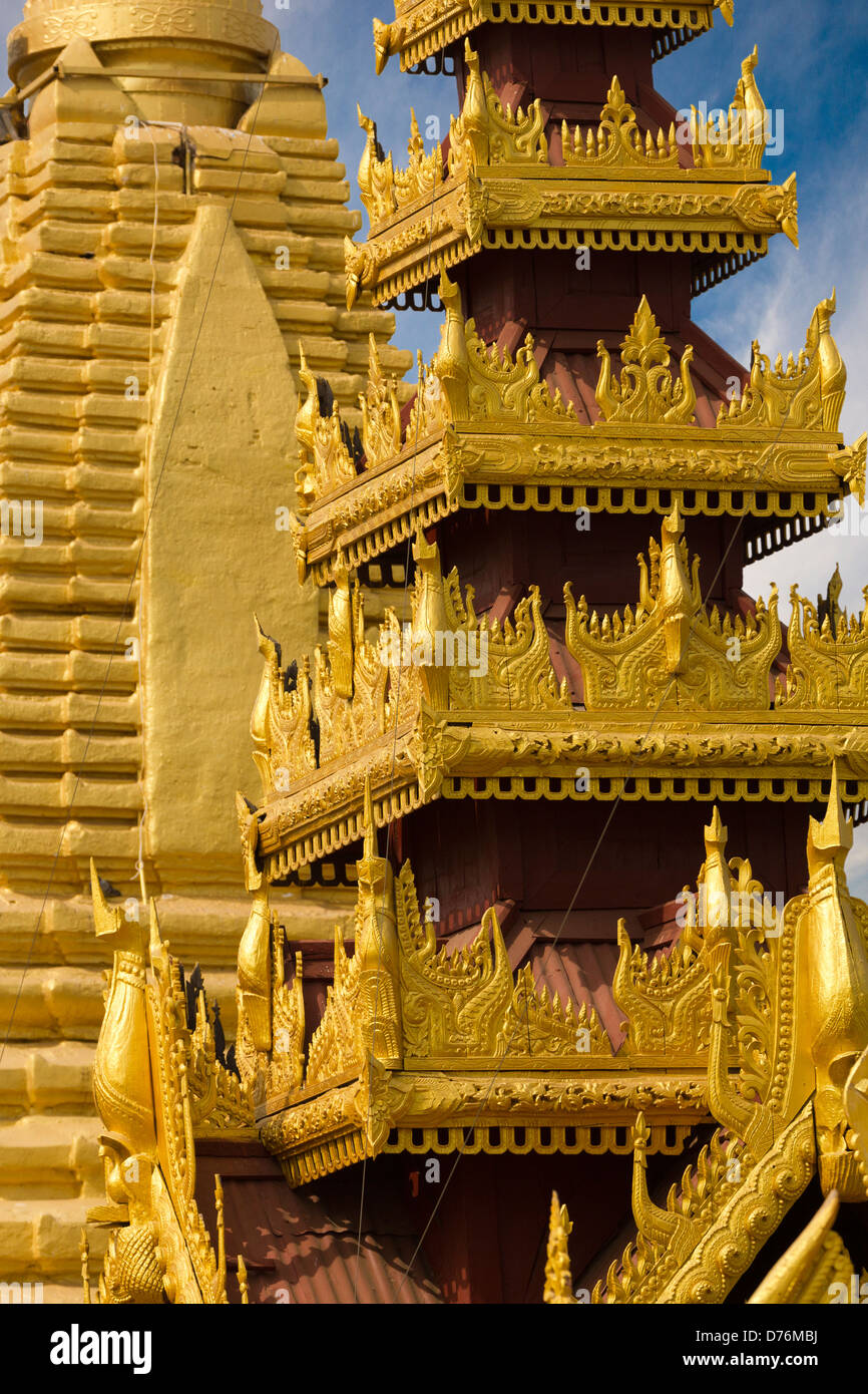 Ornate spires and stupas of the Shwezigon Pagoda, Bagan Myanmar Stock Photo