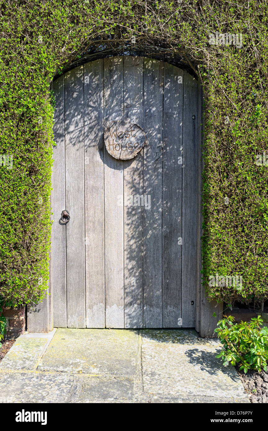 Door In Hedge Stock Photos Door In Hedge Stock Images Alamy