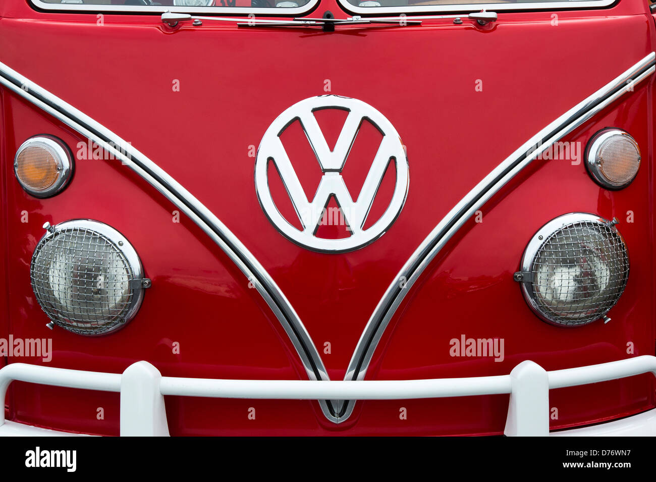 Vw Split Screen Vector VW Split Screen Volkswagen camper van Stock Photo - Alamy