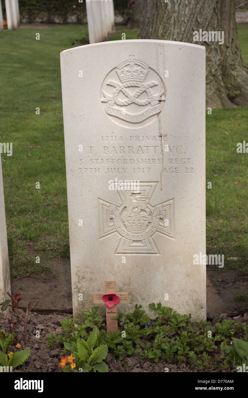 Grave of Private Thomas Barratt recipient of the Victoria Cross Essex Farm Cemetery Boezinge Belgium Stock Photo