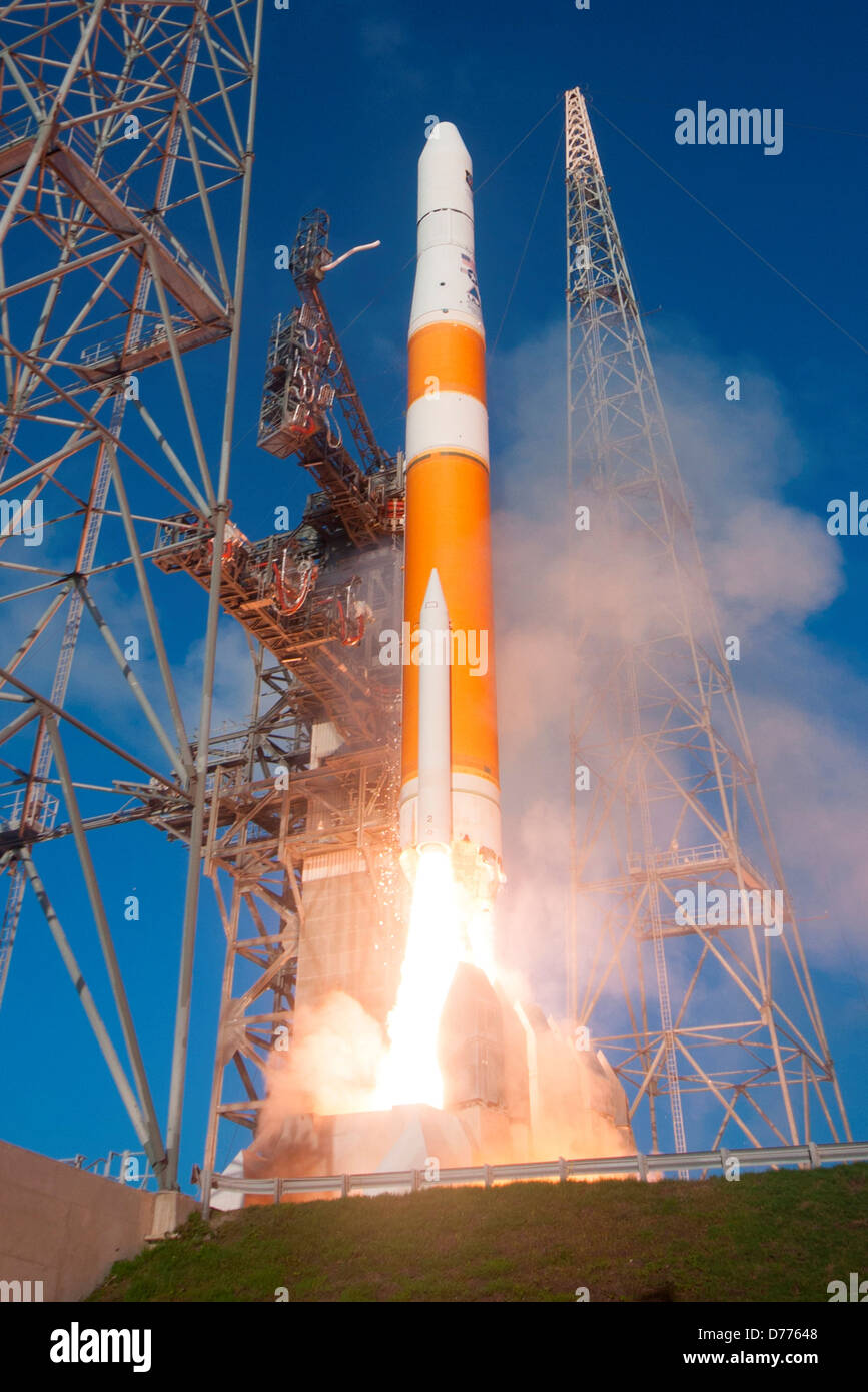 USA Florida Cape Canaveral View space shuttle taking off United Launch Alliance ULA Delta IV