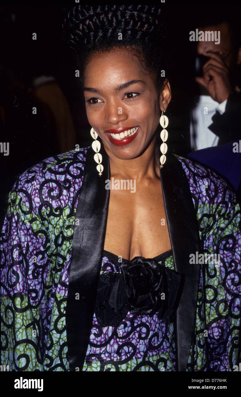 Angela Bassett Premiere Of Malcolm X 1992 L4343 Credit Image C Stock Photo Alamy