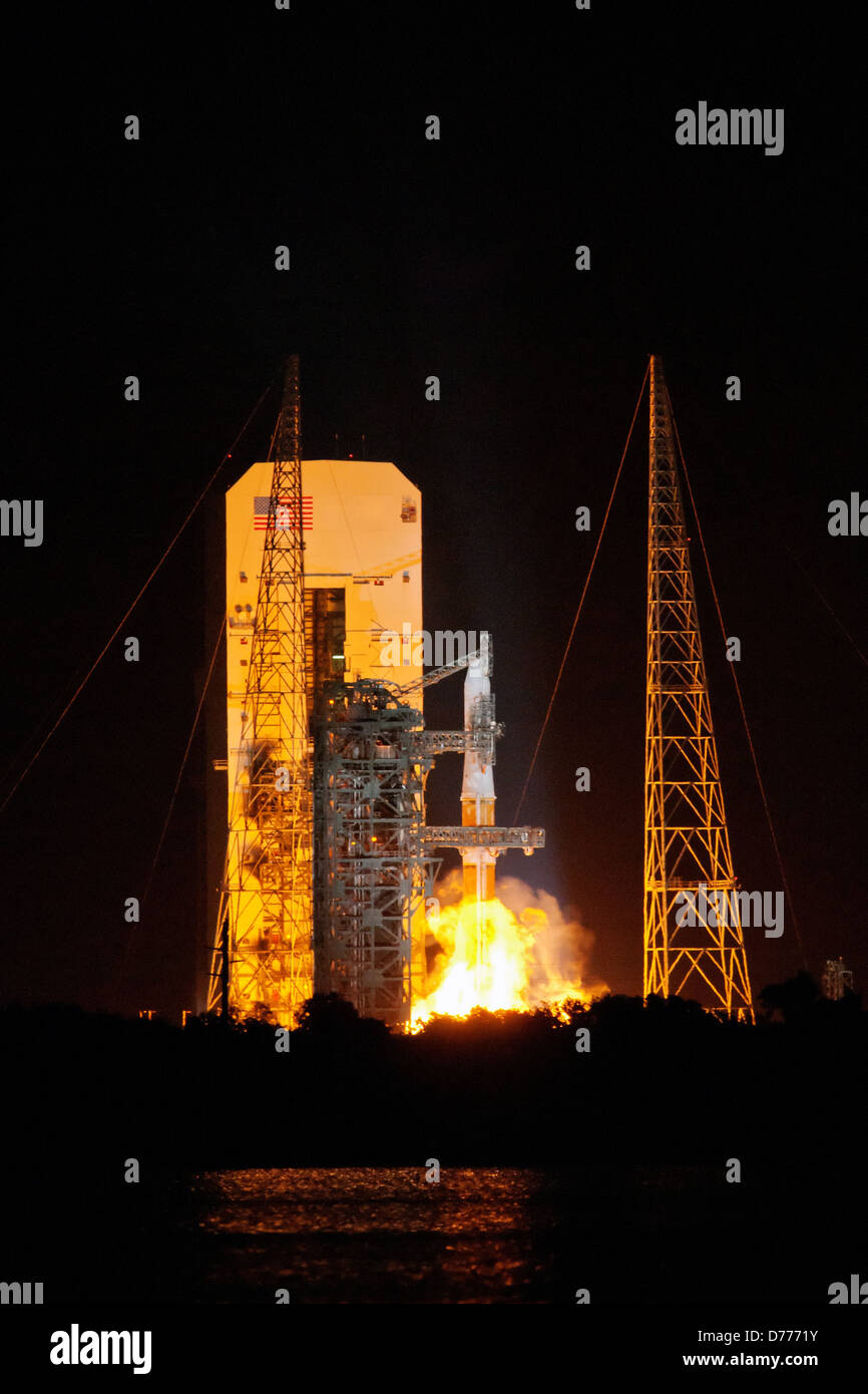 Delta 4 Launches Cape Canaveral Stock Photo