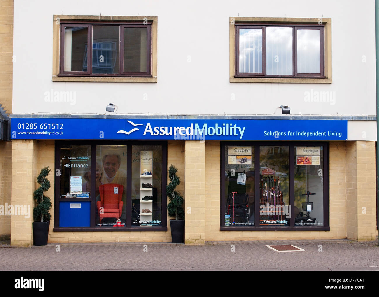 AssuredMobility Shop Cirencester Stock Photo Alamy