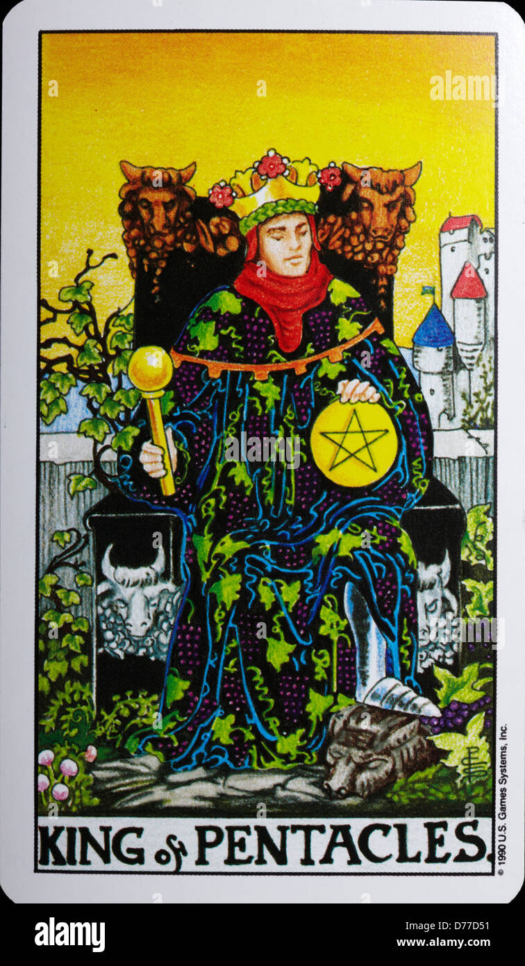 Tarot card king of pentacles hi-res stock photography and images - Alamy