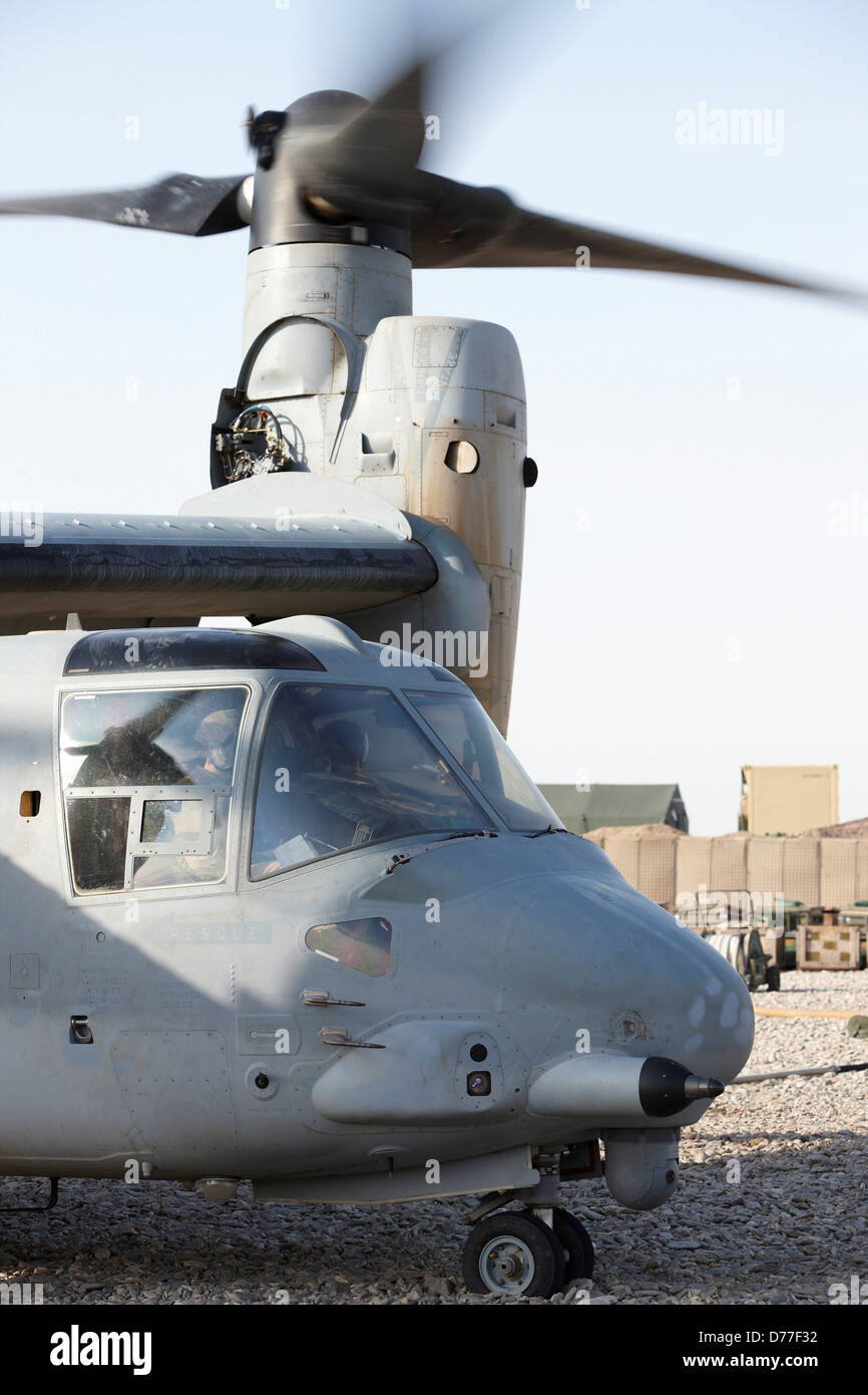 United States Marine refuels MV-22 Osprey at remote forward operating base in Afghanistan's Helmand Province Stock Photo