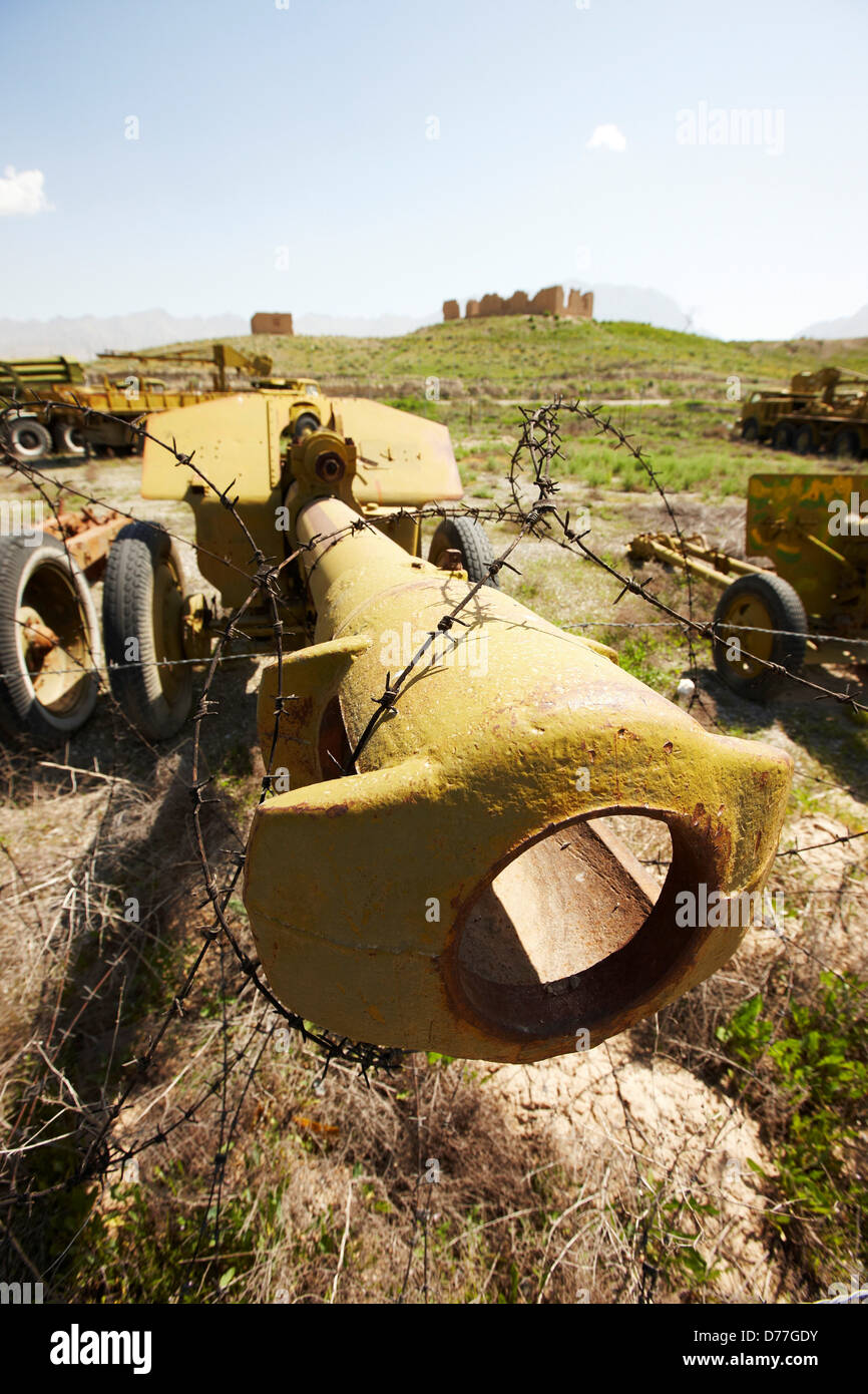 Afghanistan Pol-e Charkhi Barbed wire abandoned artillery guns Stock Photo