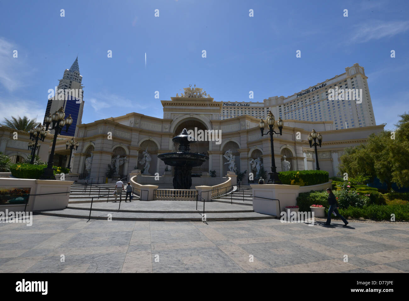 Venetian hotel las vegas entrance hi-res stock photography and images ...