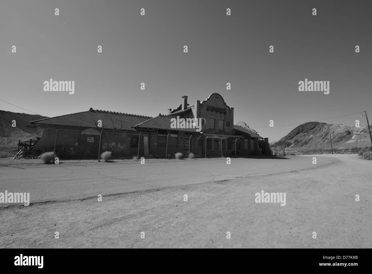 Rhyolite ghost town building Stock Photo Alamy
