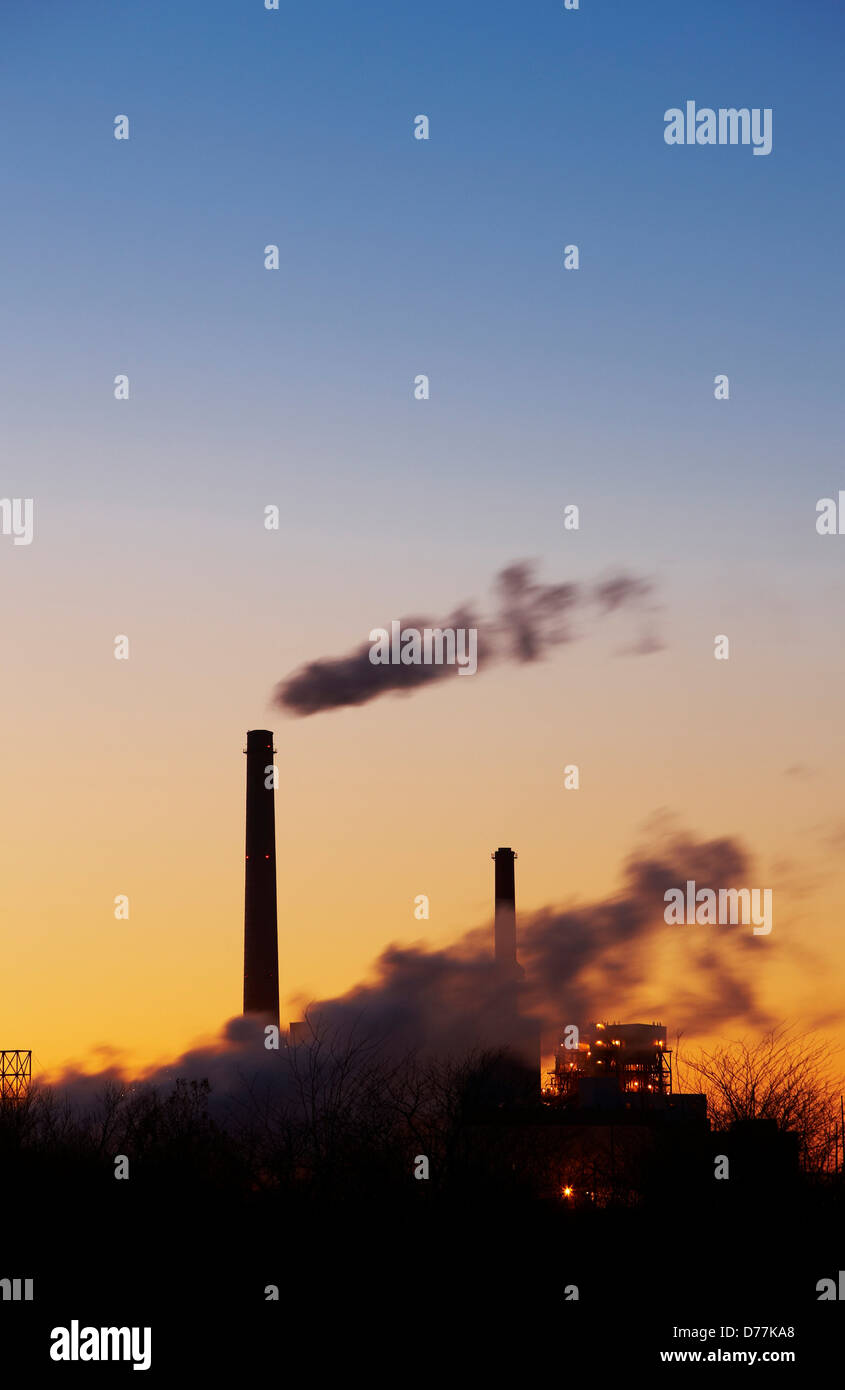 USA Missouri Coal fired power plant at dusk Stock Photo - Alamy