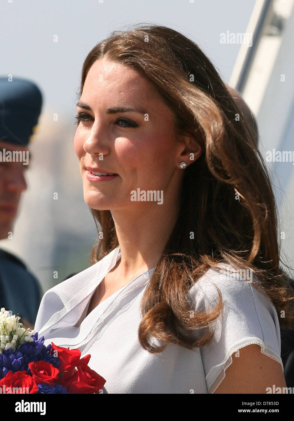 Catherine Duchess Of Cambridge Aka Kate Middleton The Duke And Duchess Of Cambridge Arrive At Lax International Airport Los Stock Photo Alamy