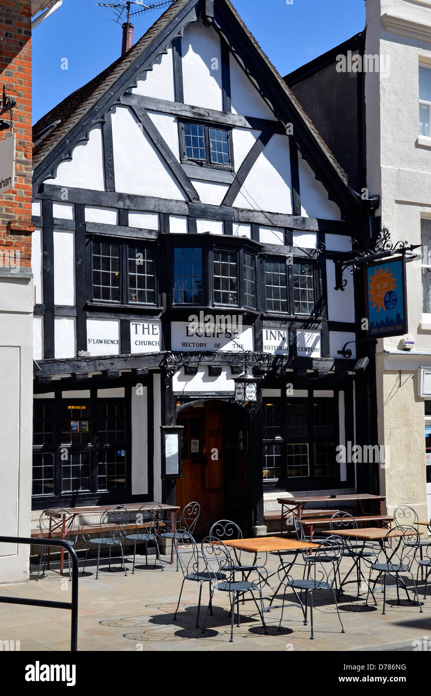The Elipse Inn. A Tudor building in The Square in Winchester, Hampshire that was formerly the rectory for St Lawrence Church. Stock Photo