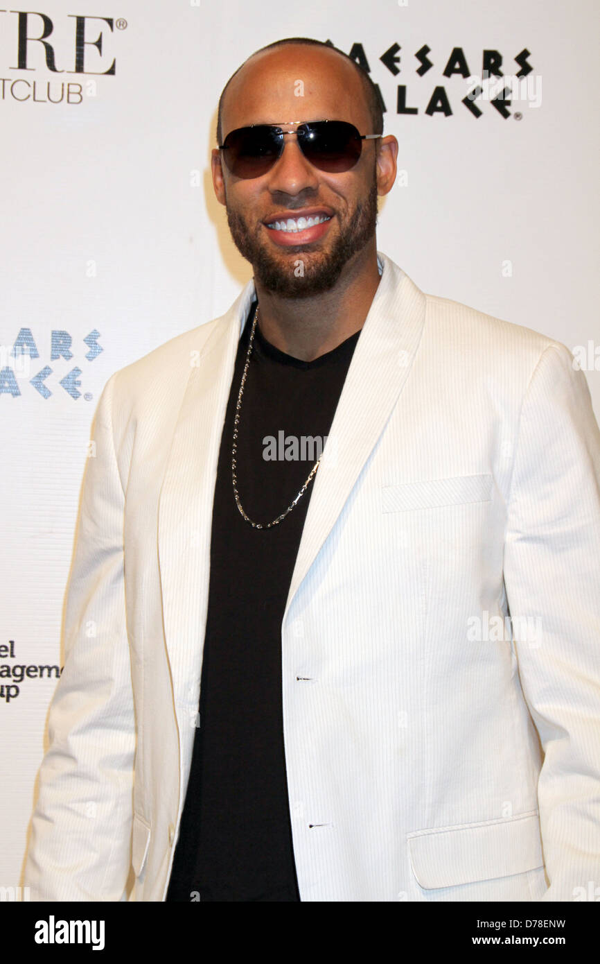 Hank Baskett celebrates his wife’s birthday at Pure Nightclub inside