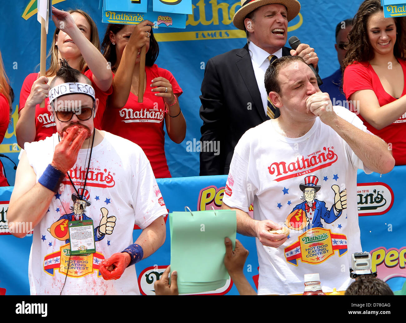 Joey Chestnut Vs Molly Schuyler Trending