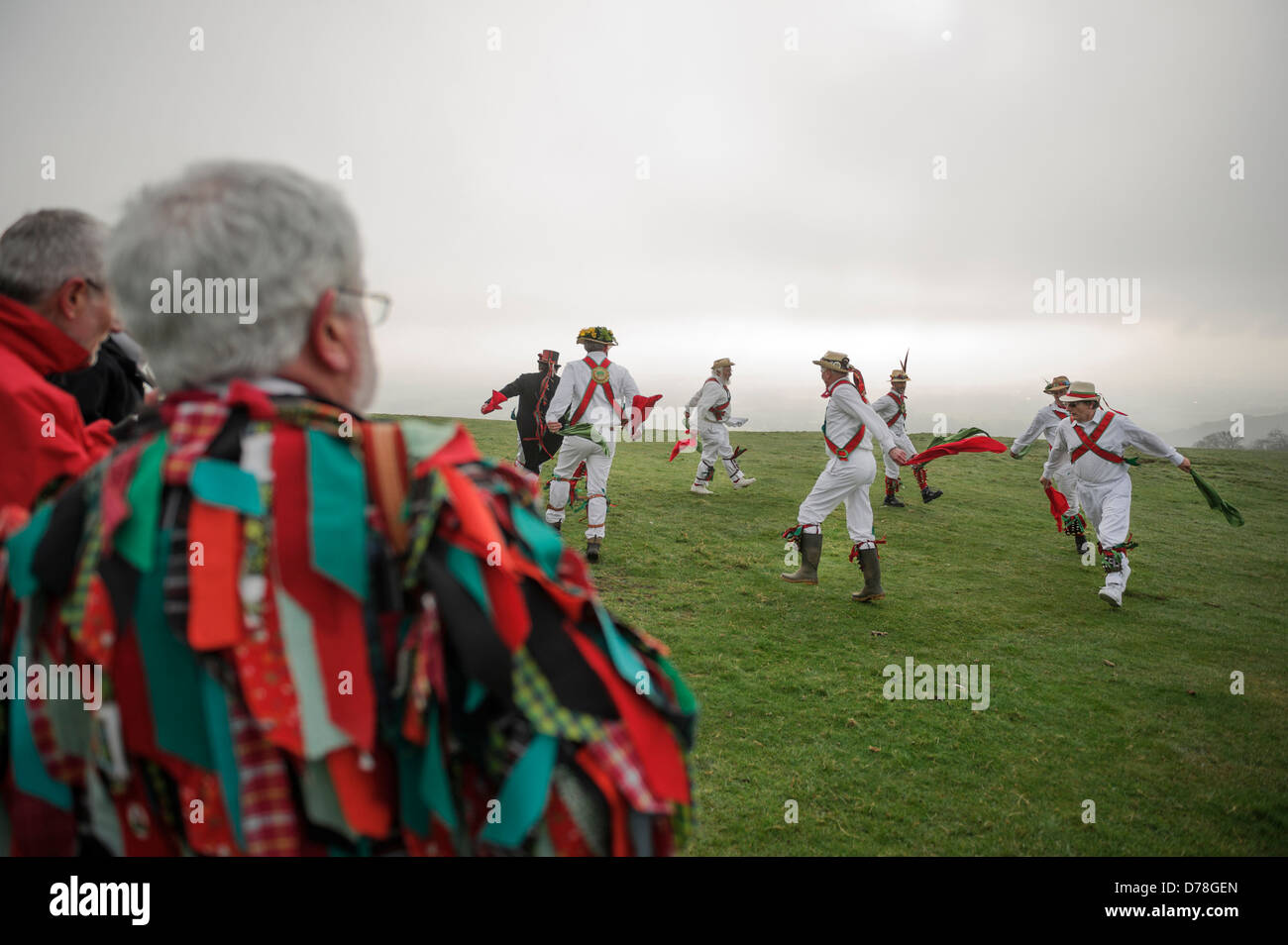 Ritual bell hi-res stock photography and images - Page 7 - Alamy, image size:1300x954