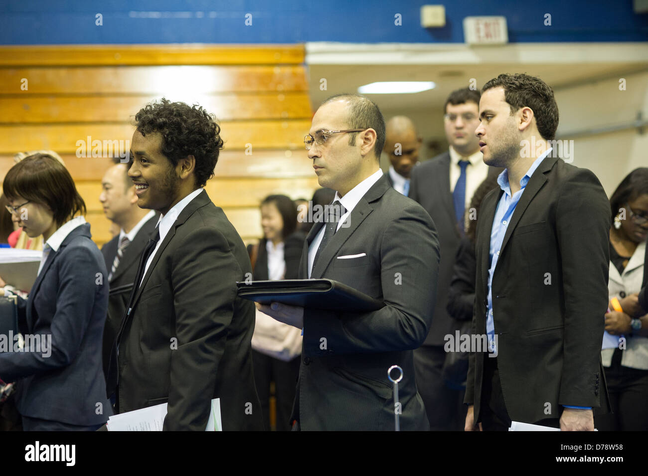 Job seekers attend an internship and job fair at Pace University in New York Stock Photo