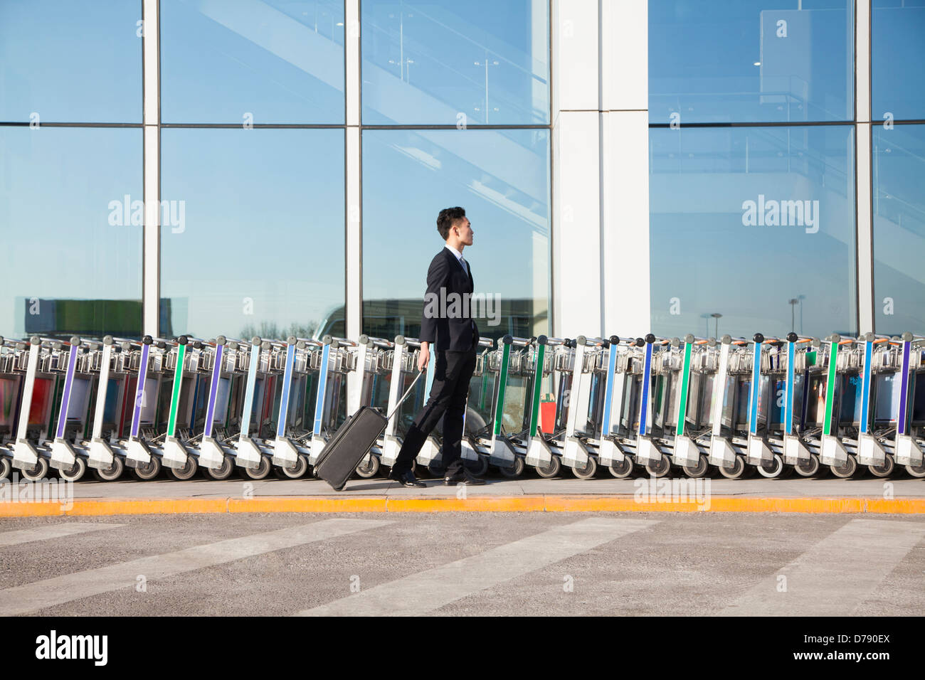 Airport Luggage Carts High Resolution Stock Photography and Images Alamy