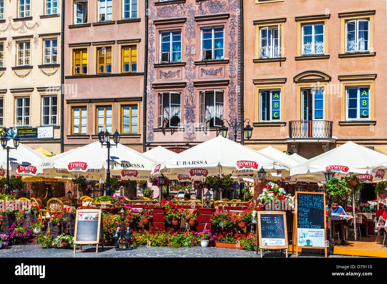 Outdoor bars and restaurants in Stary Rynek, Old Town Market Place in
