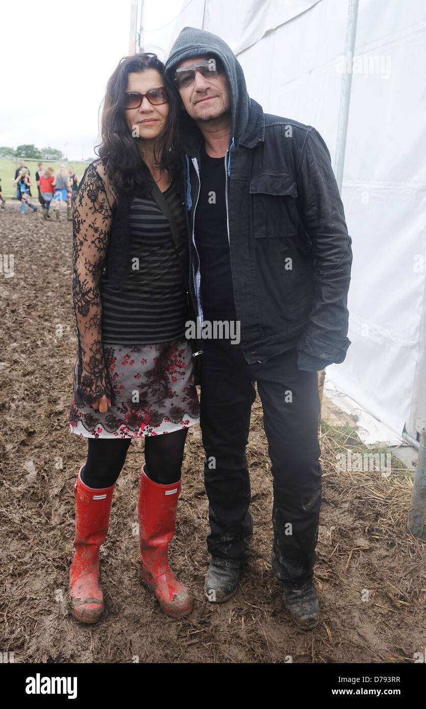 Bono and his wife Ali Hewson at The 2011 Glastonbury Music Festival held at Worthy Farm in Pilton - Day 2 Somerset, England - Stock Photo