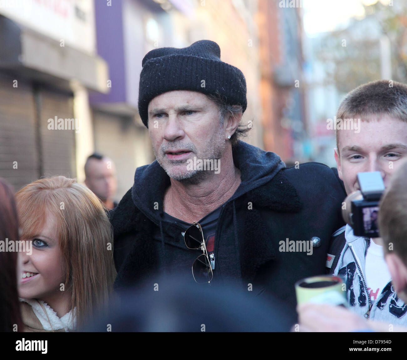 Red Hot Chili Peppers Drummer Chad Smith Poses With Fans Outside Ulster Hall In Belfast Belfast Northern Ireland 06 11 11 Stock Photo Alamy