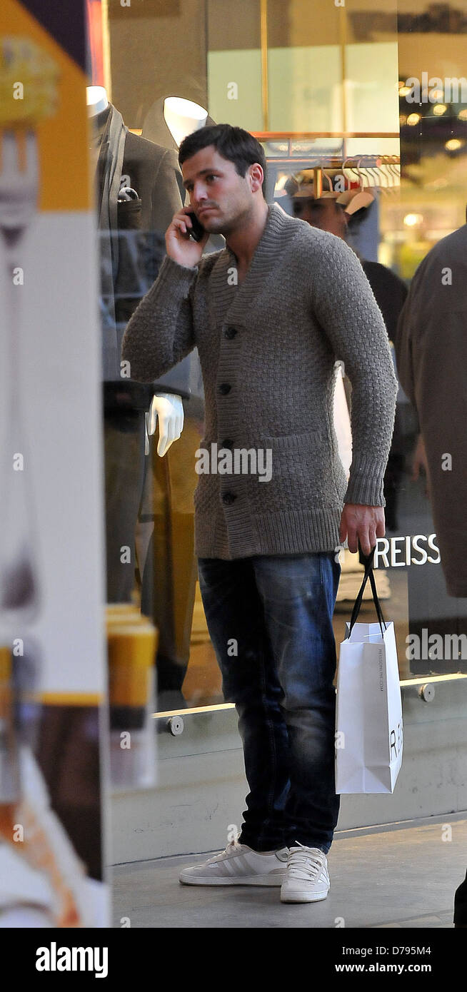 Mark Wright and friends shopping at Bluewater Shopping Centre Kent, England  - 09.12.11 Stock Photo - Alamy