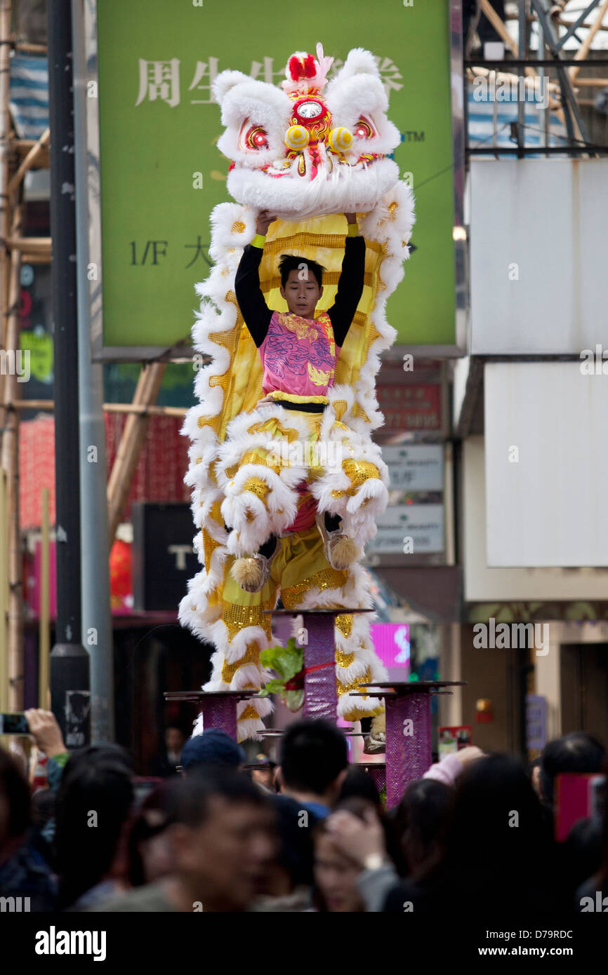 Traditional costume hong kong hires stock photography and images Alamy