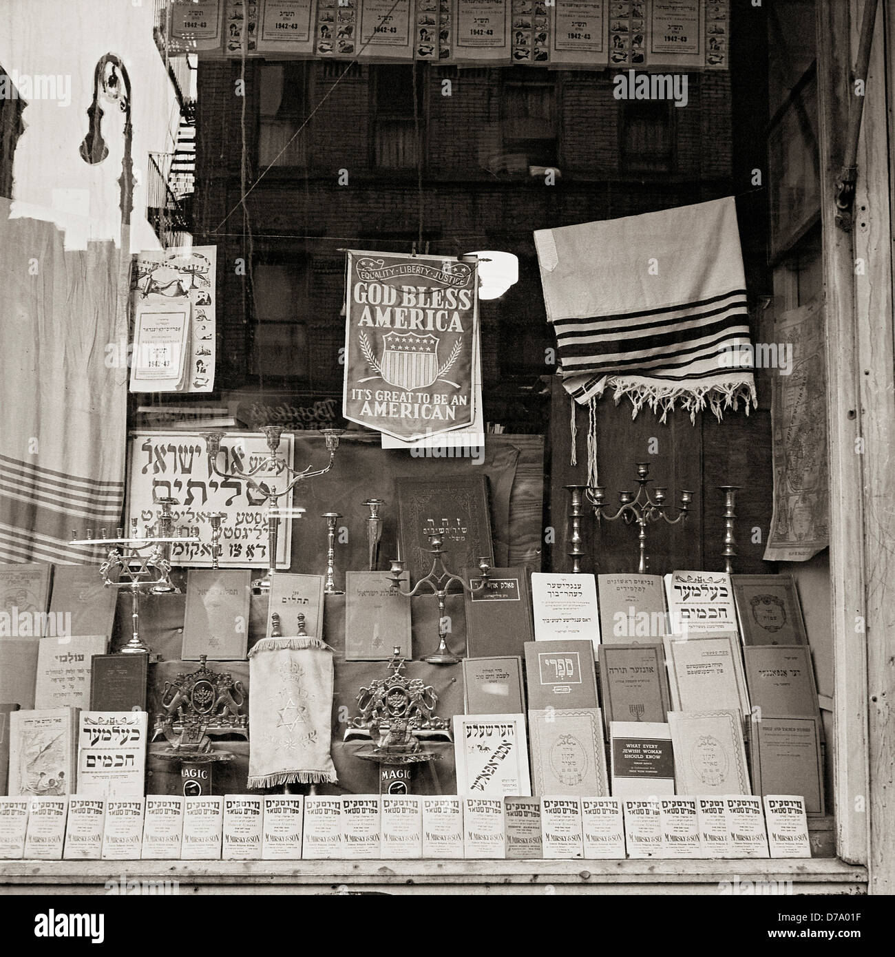 Window Jewish Religious Shop Stock Photo Alamy