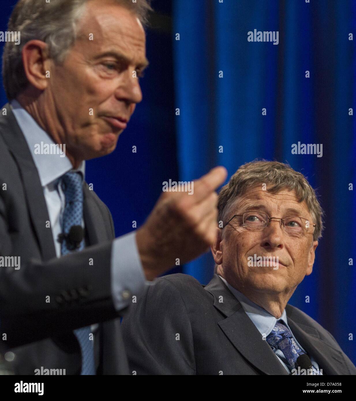 Los Angeles, California, U.S.May 1, 2013. Bill Gates, right, coChair