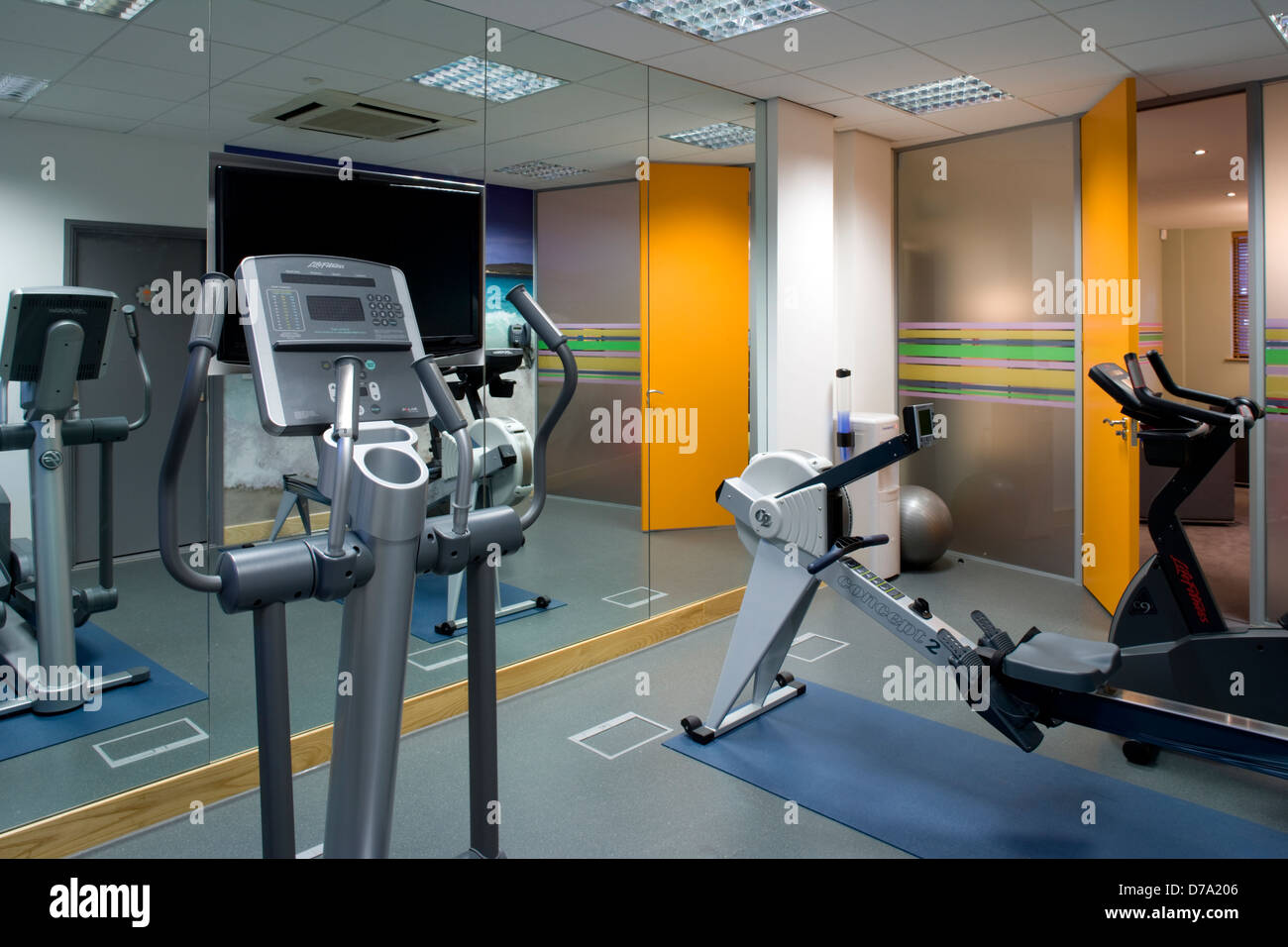 Commercial office interiors hi-res stock photography and images - Alamy