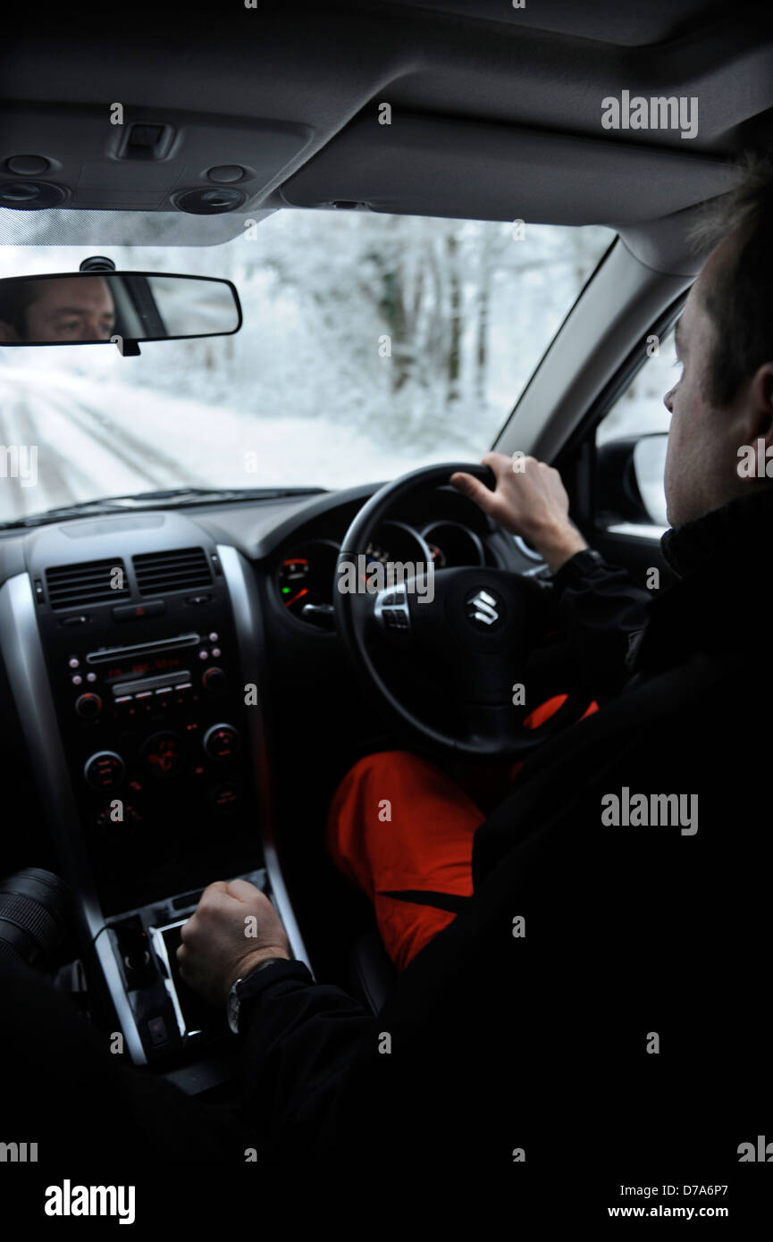 Four wheel drive car hi-res stock photography and images - Alamy